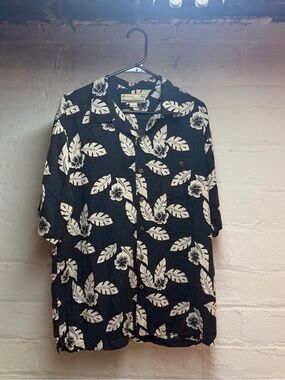 Vintage Hawaiian Men's Casual Black Floral Short-Sleeve Button-Down Shirt